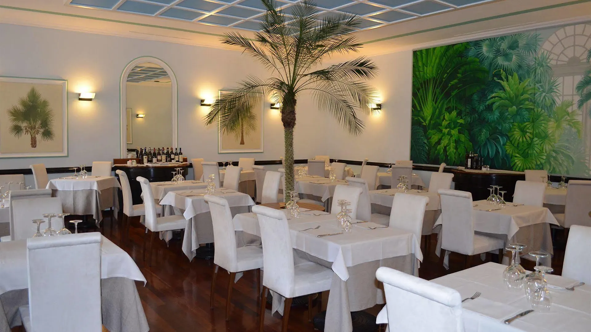 Albergo Giardino Cernobbio 2*,  Italia