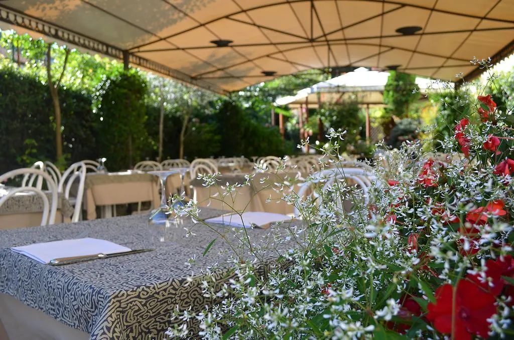 ** Hotel Albergo Giardino Cernobbio Italia